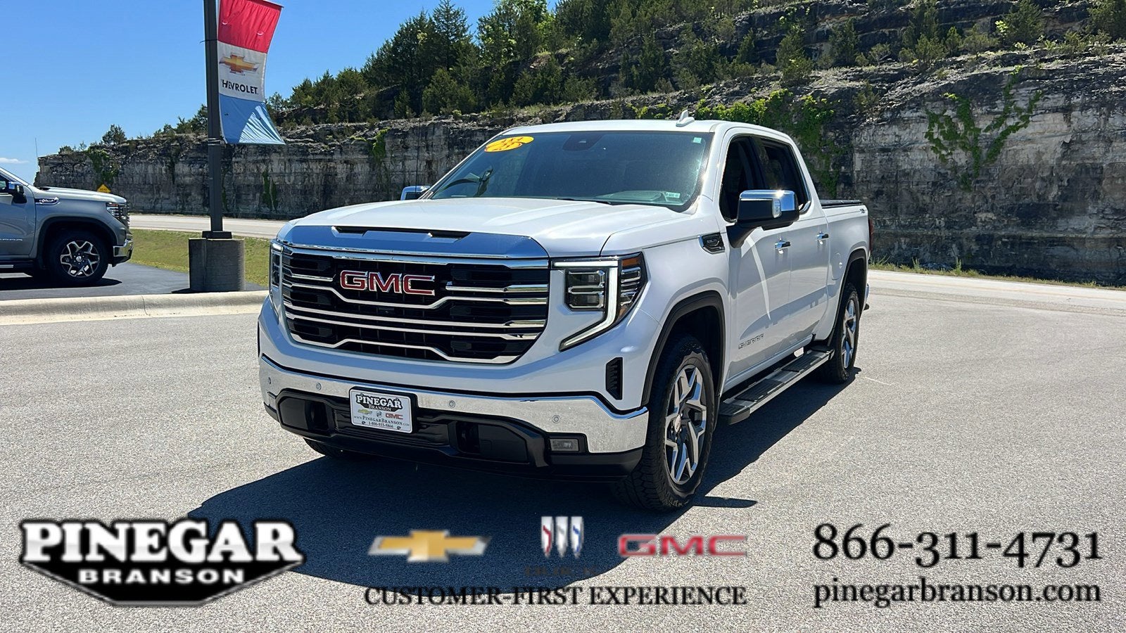 2023 GMC Sierra 1500 SLT