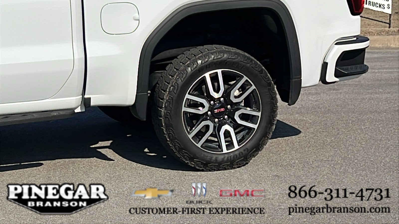 2024 GMC Sierra 1500 AT4