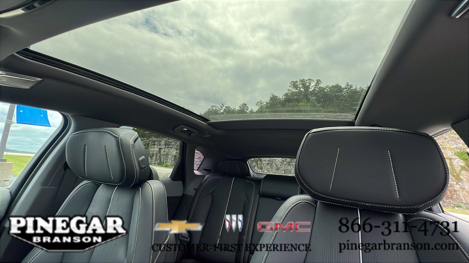 2025 Cadillac OPTIQ Luxury 2