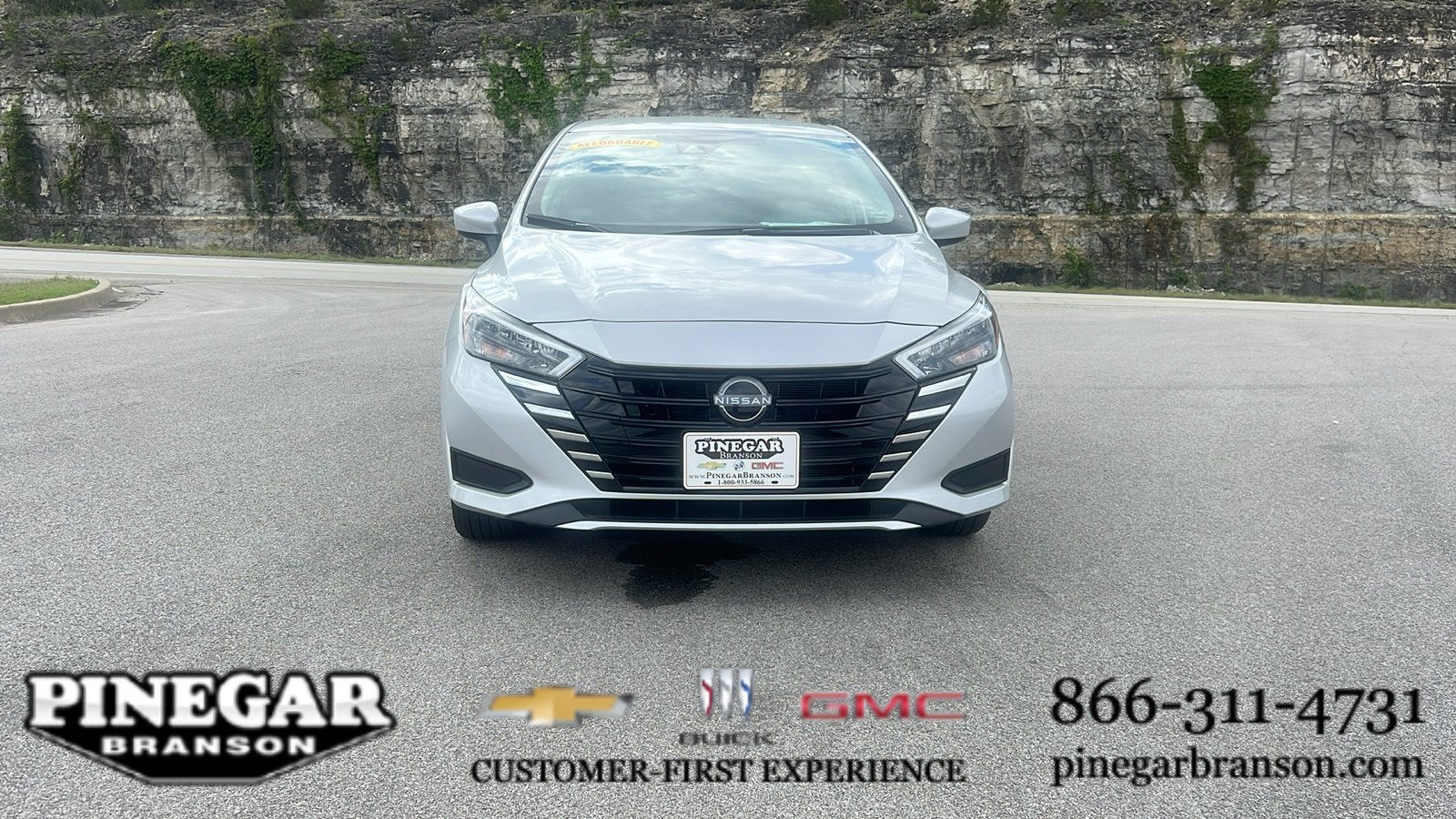 2025 Nissan Versa SV