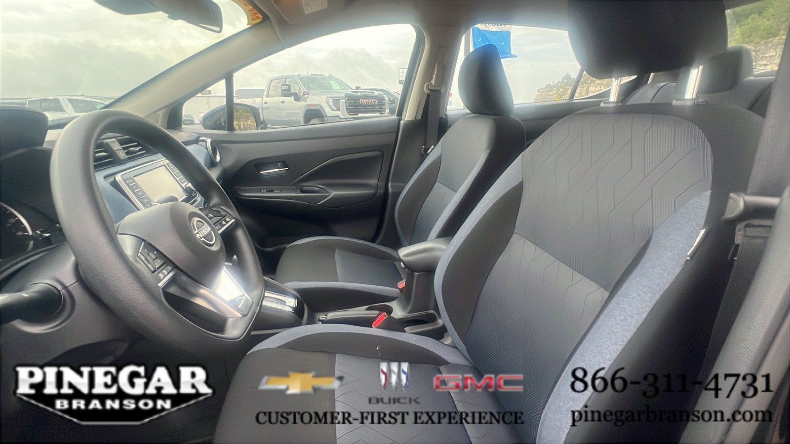 2025 Nissan Versa SV