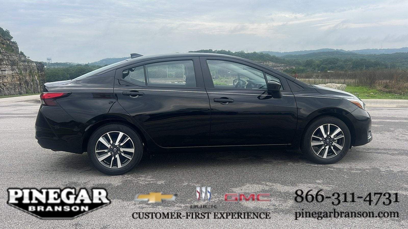 2025 Nissan Versa SV