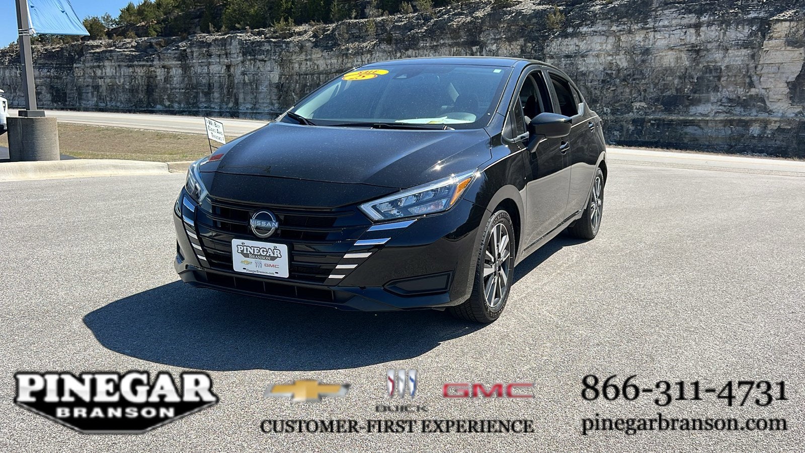 2025 Nissan Versa SV