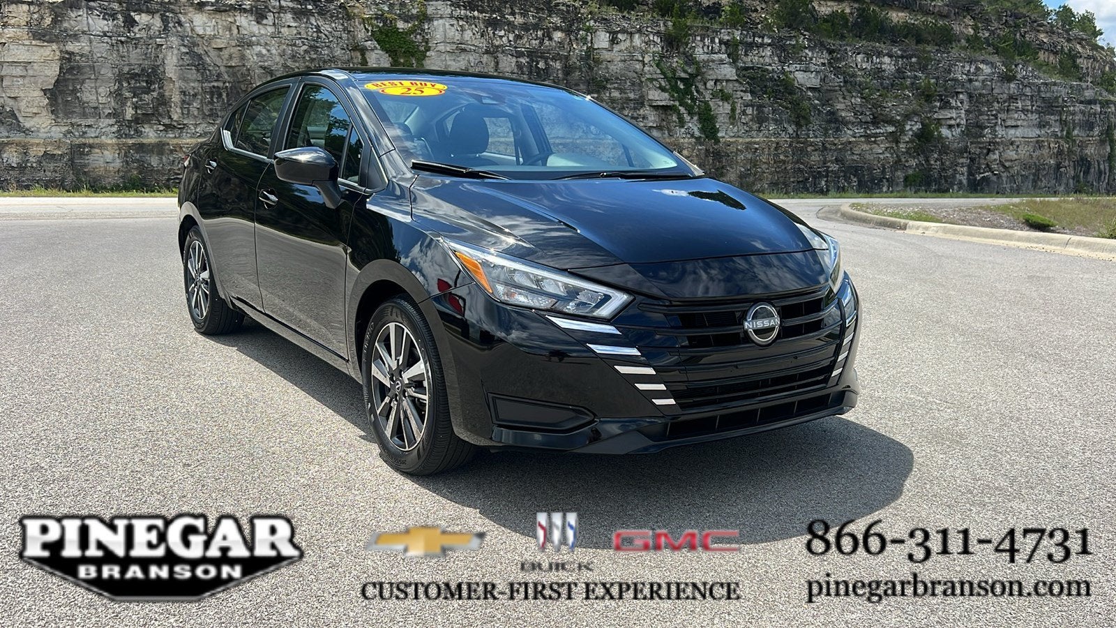 2025 Nissan Versa SV