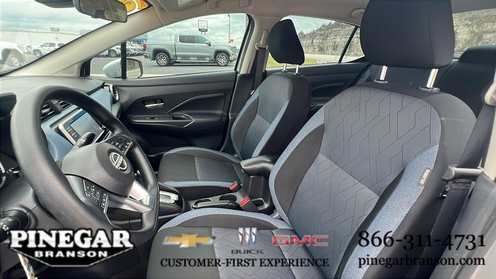 2025 Nissan Versa SV