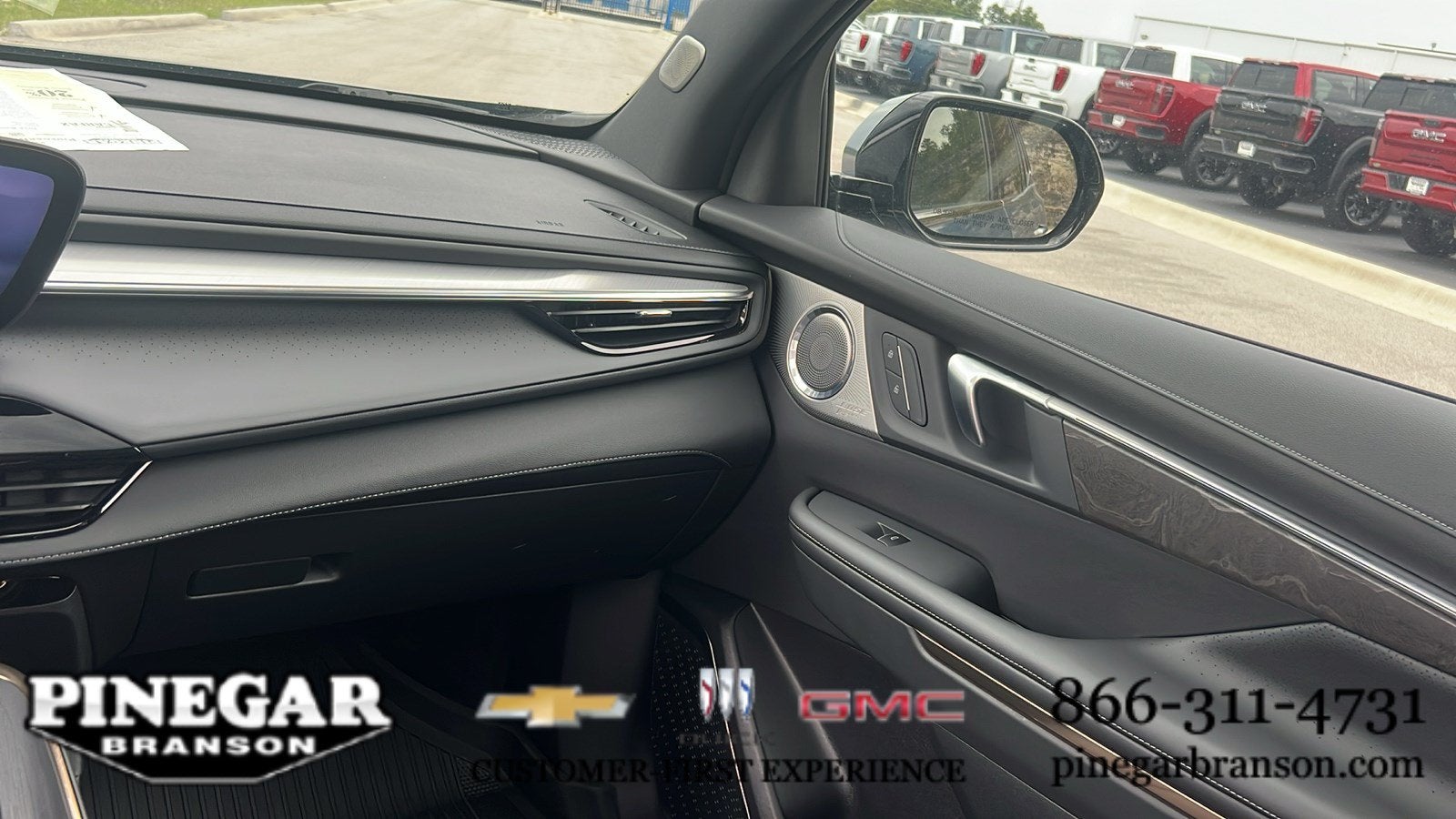 2025 Buick Enclave Avenir