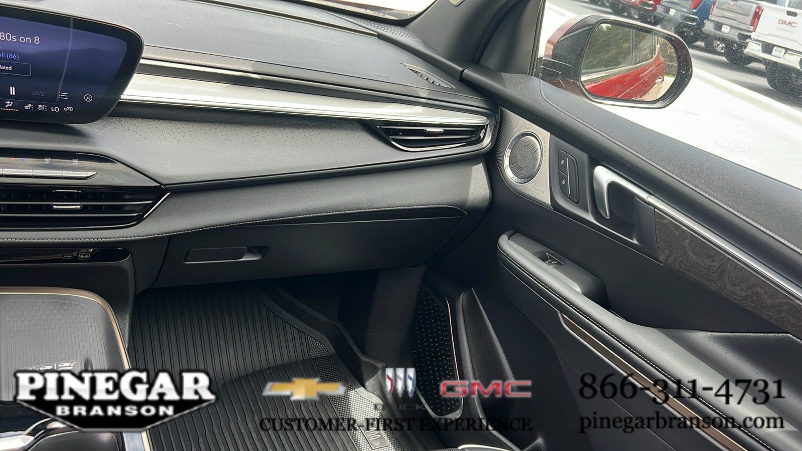 2025 Buick Enclave Avenir