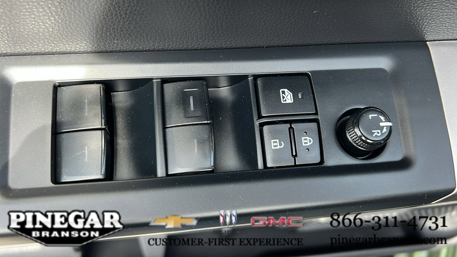 2023 Toyota Tundra 4WD SR5