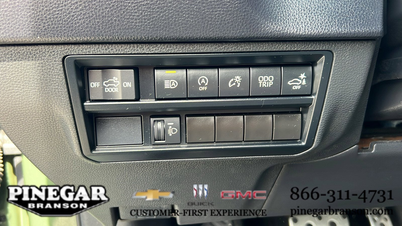 2023 Toyota Tundra 4WD SR5