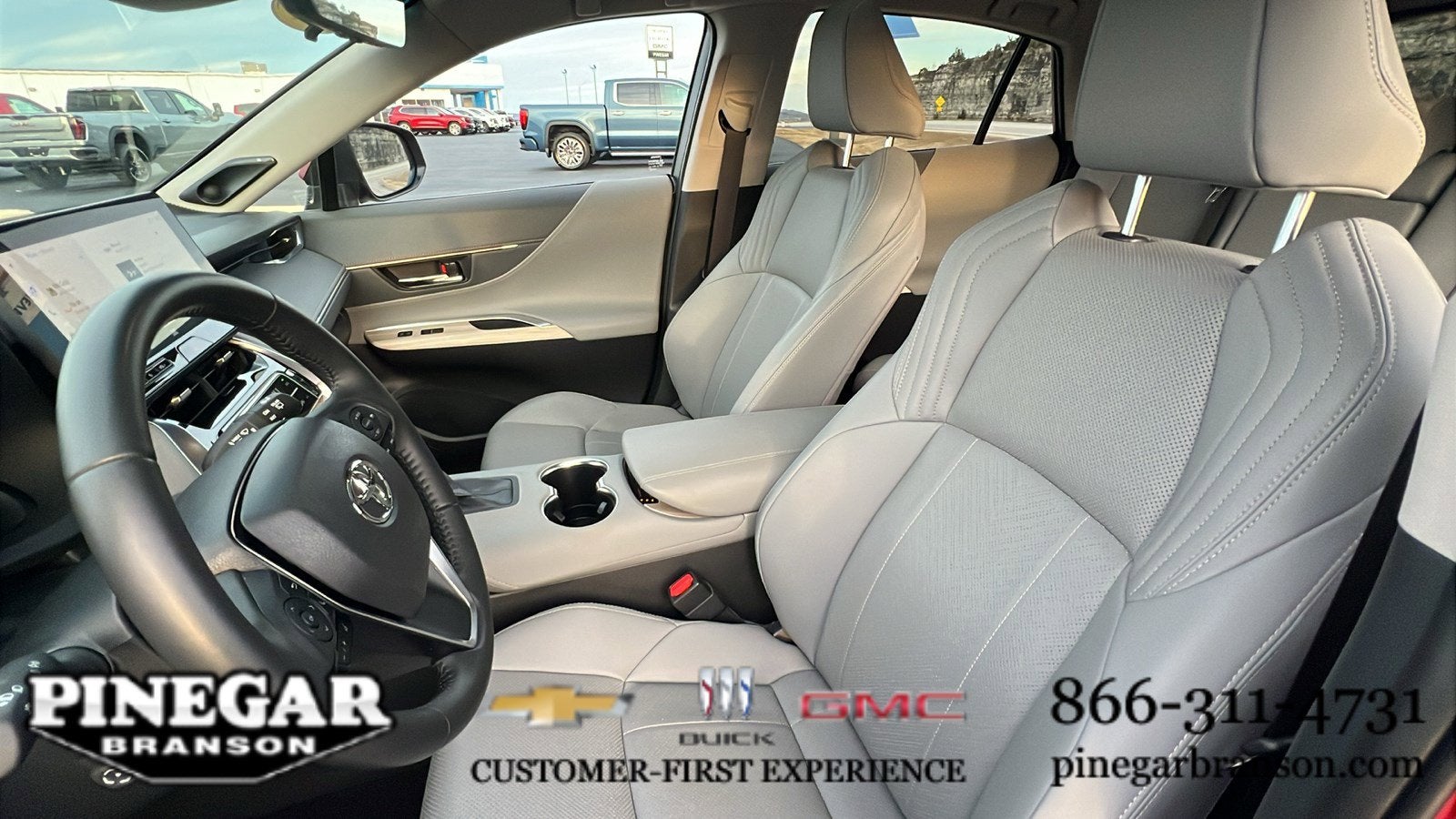 2024 Toyota Venza LE