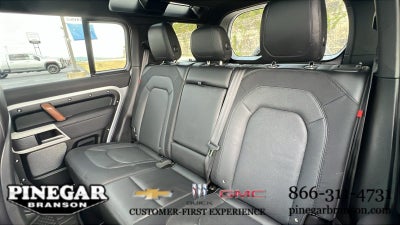 2023 Land Rover Defender X-Dynamic SE