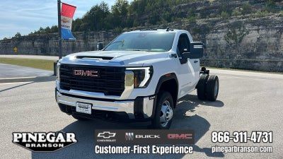 2026 GMC Sierra 3500 HD Chassis Cab Pro