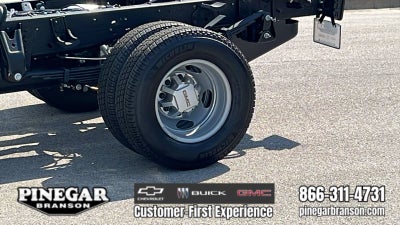 2026 GMC Sierra 3500 HD Chassis Cab Pro