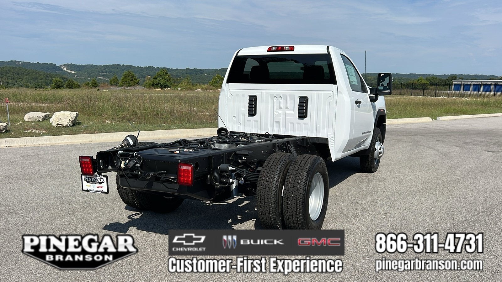 2026 GMC Sierra 3500 HD Chassis Cab Pro